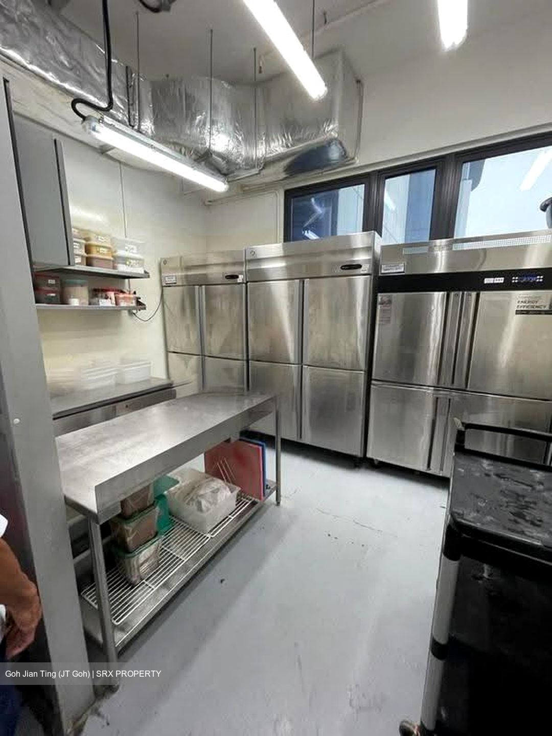 Harper Kitchen (D13), Factory #618129601